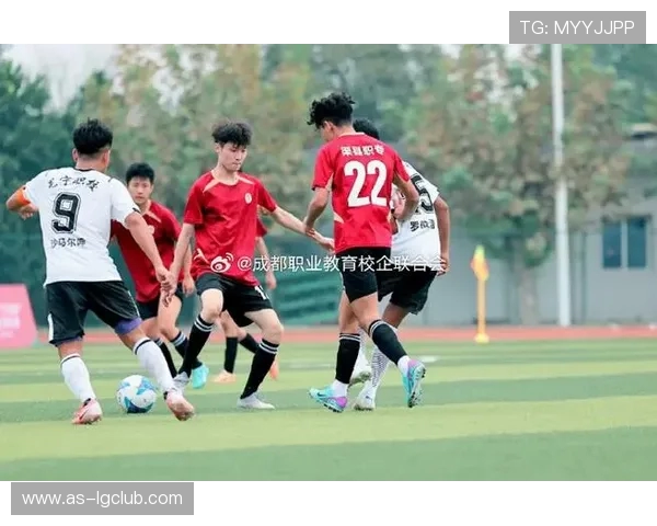 绿茵激情绽放以足球为灵感的创意主题花束盛宴